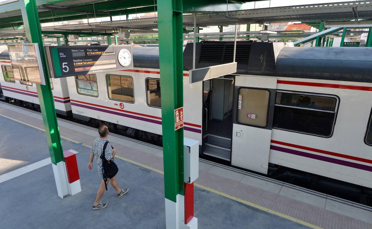 Abonos Gratuitos De Renfe Para Cercan As Y Media Distancia C Mo Y